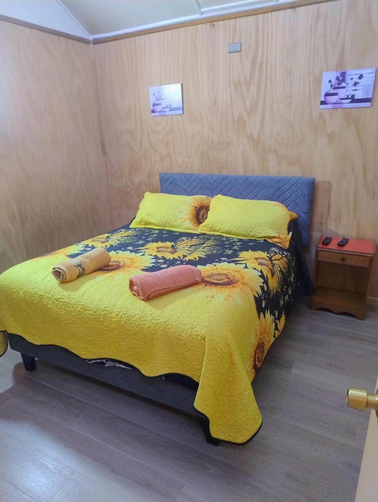 פורטו נטאלס Hostal Y Residencial El Mundial מראה חיצוני תמונה